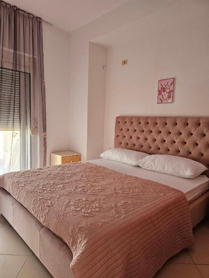 Sunshine Apartment Sarandë Esterno foto
