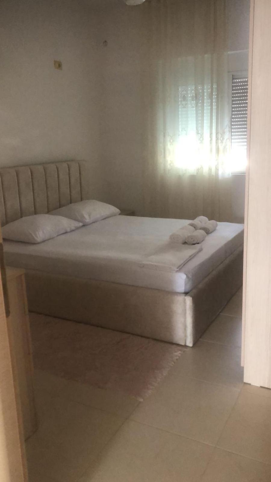 Sunshine Apartment Sarandë Esterno foto